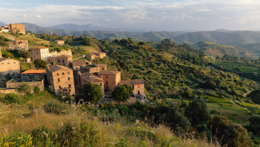 Borghi in Calabria: Tesori Nascosti e Strategie per Attirare Più Turismo – sprintcalabria.it